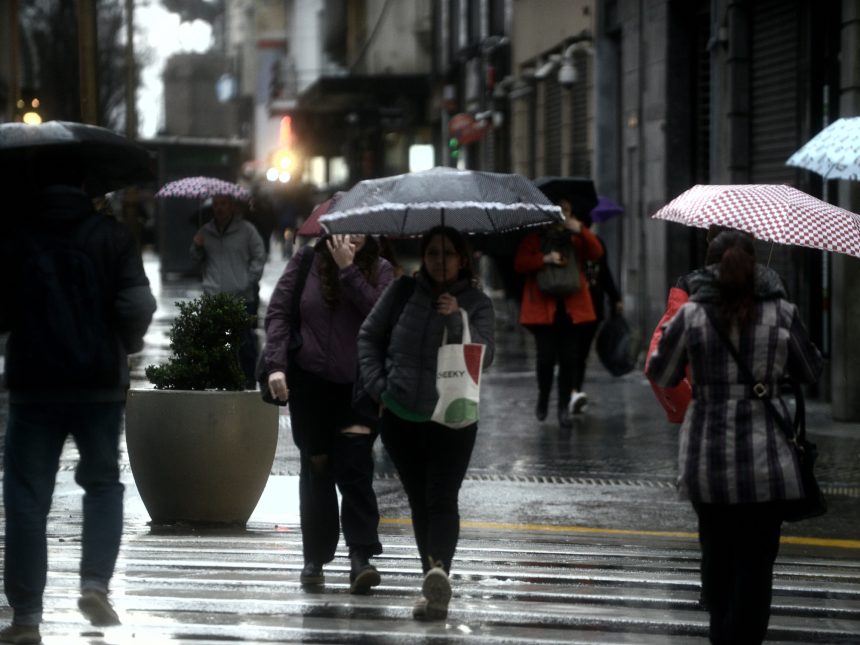 Clima en Buenos Aires: Fin de semana lluvioso y ventoso, ¡atención!