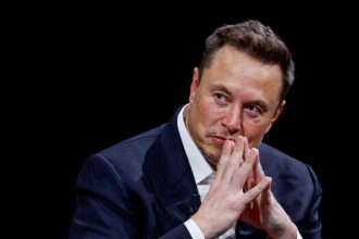 Elon Musk: La controvertida película sobre su fracaso en IA