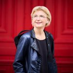 Antje Weithaas: La violinista que fusiona Ravel, Mendelssohn y tango