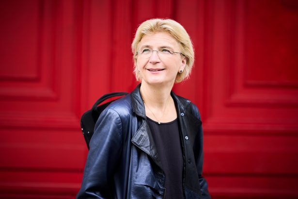 Antje Weithaas: La violinista que fusiona Ravel, Mendelssohn y tango