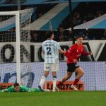 Estudiantes triunfa ante Racing: otra derrota en Avellaneda