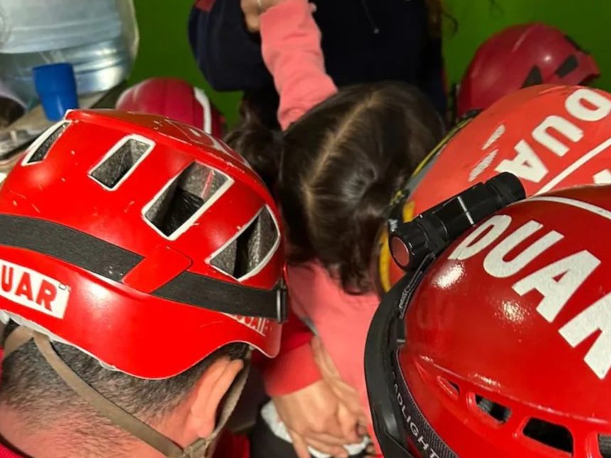 Heroica Rescate en Córdoba: Bebé de 2 Años Liberada de Secarropas