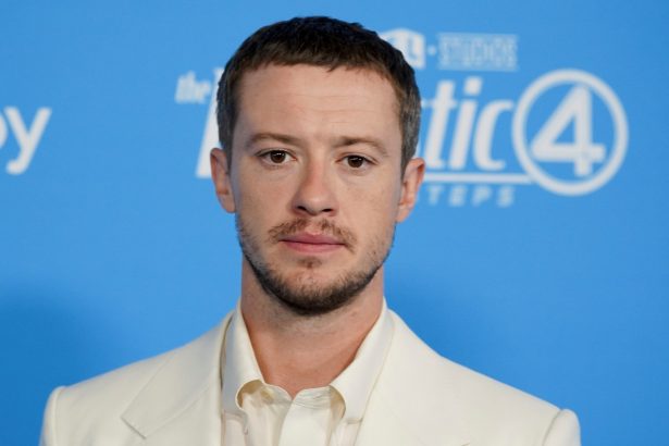 Joseph Quinn: De ‘Stranger Things’ a Beatle y su papel en Los 4 Fantásticos