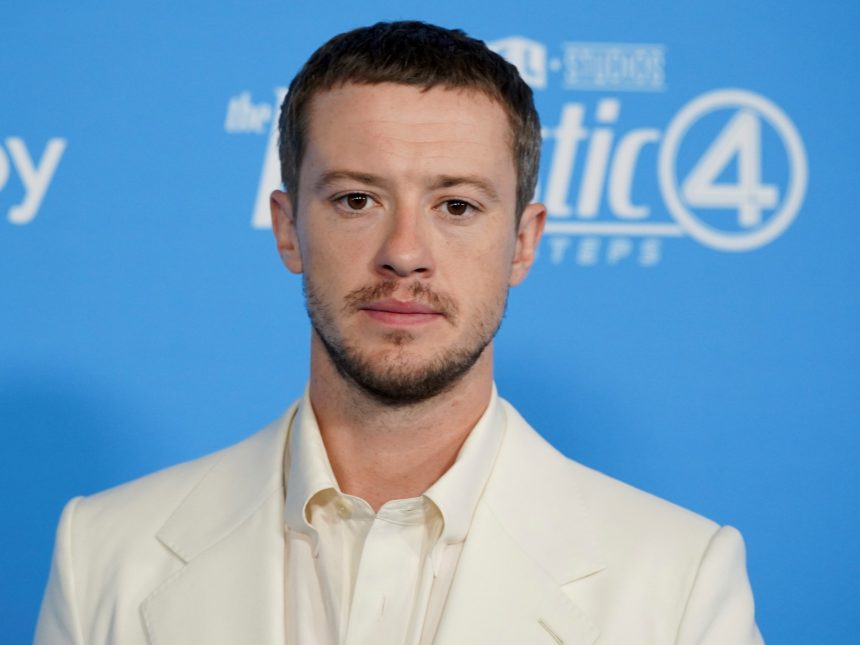 Joseph Quinn: De ‘Stranger Things’ a Beatle y su papel en Los 4 Fantásticos