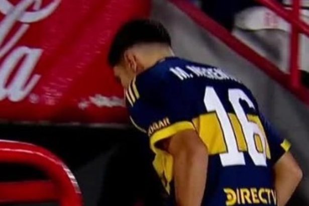 Merentiel rompe la puerta del vestuario: Boca salió con 12 en el segundo tiempo