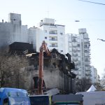 La Plata: Inicia la demolición del peligroso depósito incendiado
