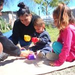 Jugar en Familia: Clave para el Desarrollo de Niñas y Niños