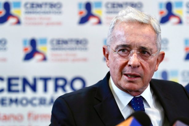 Álvaro Uribe: Confirmada condena de 12 años en prisión domiciliaria