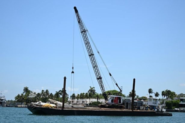 Impactante tragedia en Miami: barcaza y velero de Cris Morena