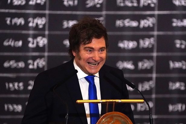 El Gobierno veta aumento de jubilaciones y moratoria previsional