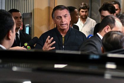 Jair Bolsonaro: La Corte de Brasil impone arresto domiciliario