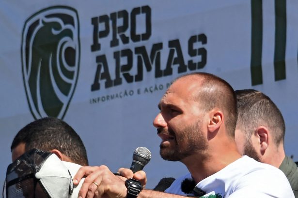 Eduardo Bolsonaro: El hijo provocador en la batalla arancelaria EE.UU.-Brasil