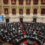 Milei sufre otro golpe: Diputados rechazan decretos clave y avanzan con $LIBRA