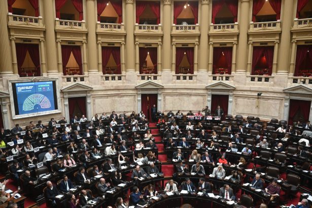 Milei sufre otro golpe: Diputados rechazan decretos clave y avanzan con $LIBRA