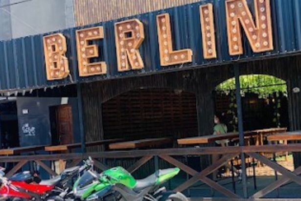 Violencia en La Matanza: Borrachos agreden a mozas por cuenta impaga