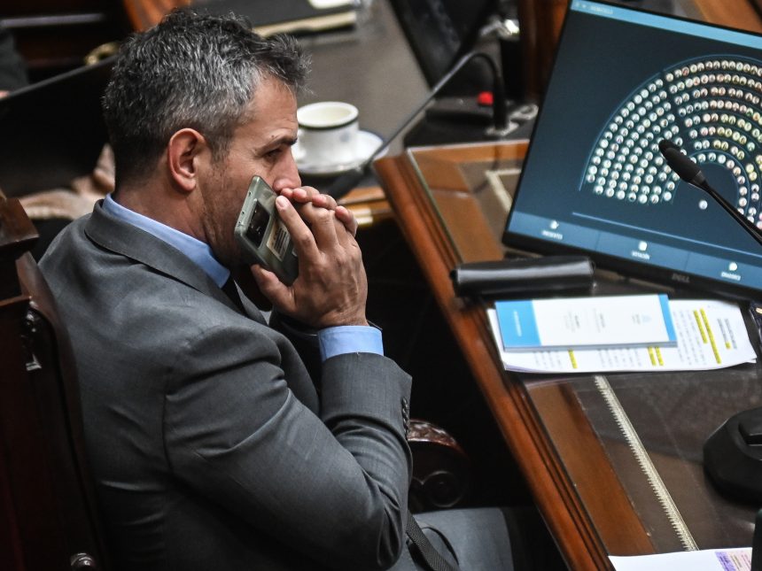 Desafíos del oficialismo: Fuga de aliados y récord de derrotas