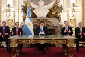Javier Milei en Vivo: Resumen de su Cadena Nacional y Críticas a la Oposición
