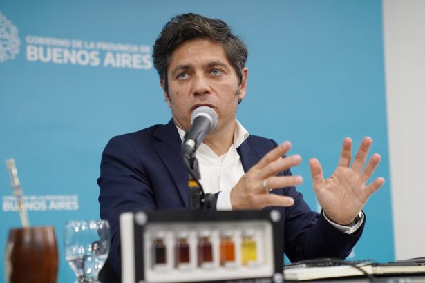 Kicillof denuncia a Milei por fake news y lo llama ‘estafador