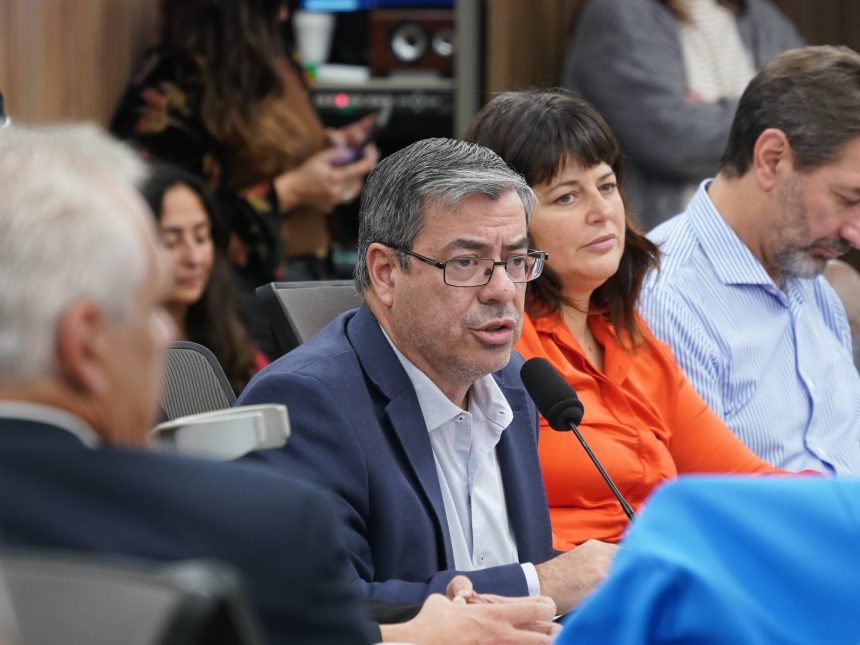 Oposición exige sesión de Diputados con agenda crítica al gobierno