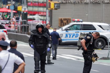 Evacuación de Times Square: Paquete Sospechoso Genera Alerta en NY