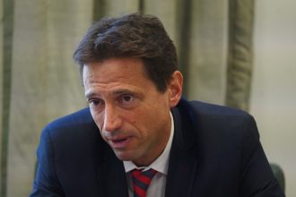Caos en San Lorenzo: Moretti intenta entrar al club con escribano