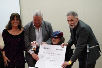 Charly García: Doctor Honoris Causa de la UBA, ¡sorpresa en la ceremonia!