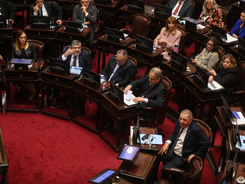 Descubre cómo votaron los senadores sobre el financiamiento universitario