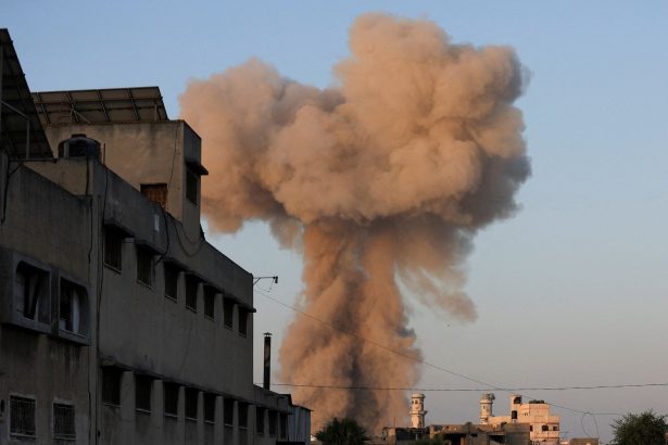 Israel lanza doble ataque a hospital en Gaza: múltiples víctimas reportadas