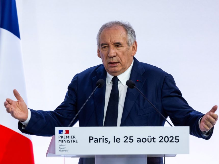 Presión en Francia: Voto crucial de Bayrou ante el ajuste gubernamental