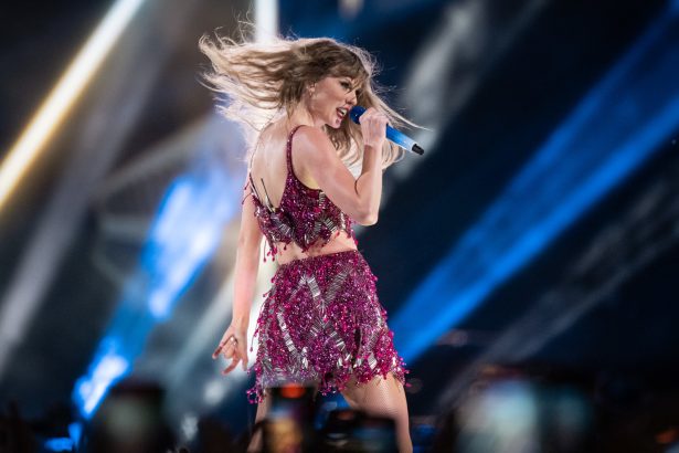 Taylor Swift y Travis Kelce: Su mágico primer beso en Buenos Aires