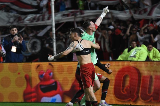 River avanza en la Copa Argentina gracias a un Armani estelar