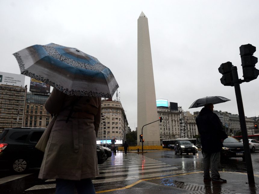 Alerta por Tormenta de Santa Rosa: Clima Clave Hasta Noviembre