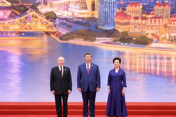 Putin busca respaldo económico y militar en cumbre con China e India