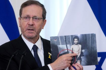 Presidente de Israel se reúne con el Papa en Roma para hablar de Gaza