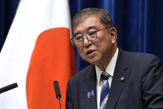 Impacto Político: Shigeru Ishiba renuncia tras derrota electoral en Japón