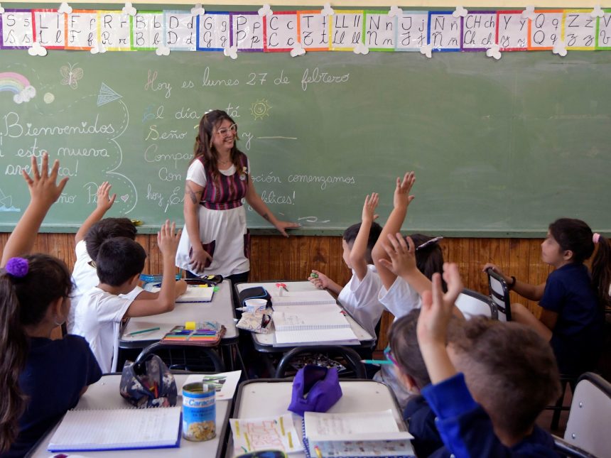 Salario Docente: ¿Por qué rinde menos hoy que en 2005?