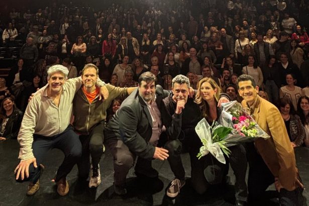 Docentes se convierten en alumnos: una jornada teatral inolvidable