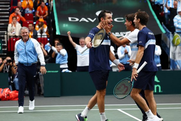 Argentina brilla en la Copa Davis: Zeballos y Molteni imbatibles