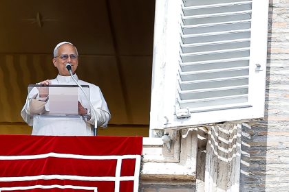 ¡Celebramos 70 años del Papa León XIV en el Angelus de hoy!