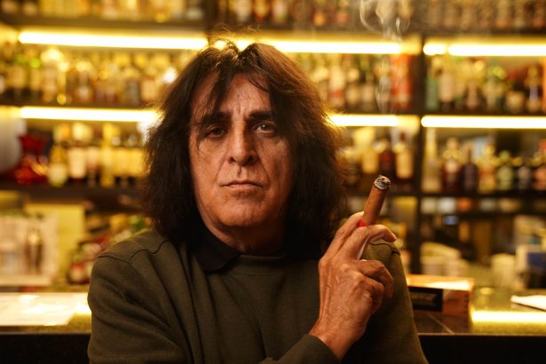 Descubre al Pionero del Post-Punk en Argentina: Sacerdote y Mago