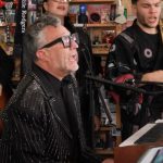 Fito Páez deslumbró con su energía en el Tiny Desk de Washington