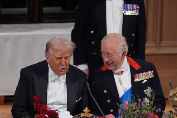 Banquete de Estado en Windsor: Pollo Relleno, Helado y Whisky de Lujo