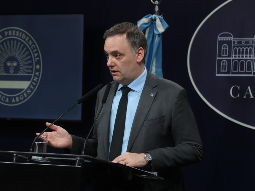 El Gobierno propone: ¿Diputados y senadores renuncian a su sueldo?