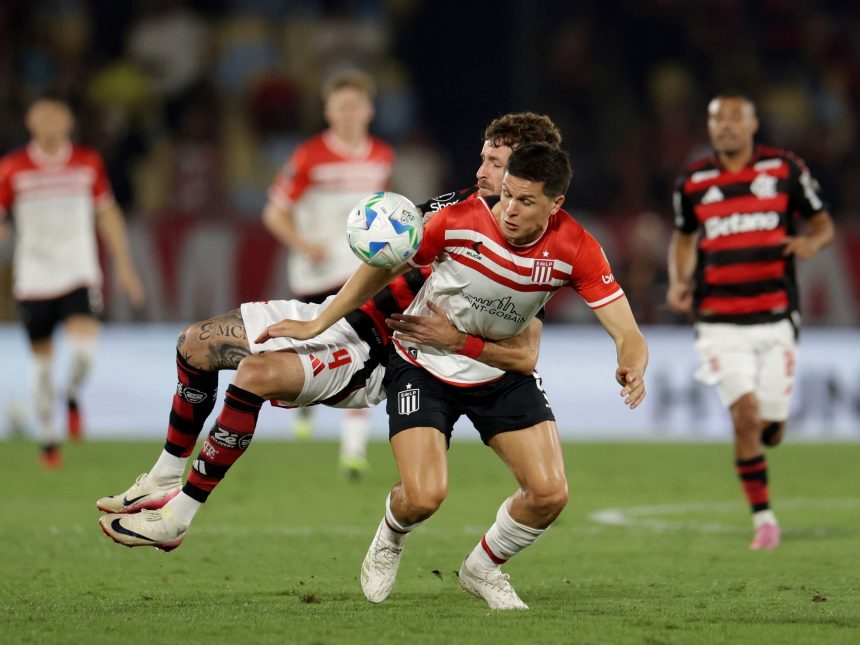 Estudiantes resiste al Flamengo y asegura un vital descuento en la Copa Libertadores
