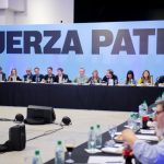 Kicillof lanza campaña: Intendentes unidos para octubre