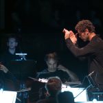 Descubre ‘La Bella y la Bestia’ de Philip Glass: Un Poema Visual Erótico