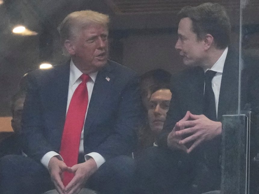 Trump y Musk: Un inesperado reencuentro en el funeral de Kirk