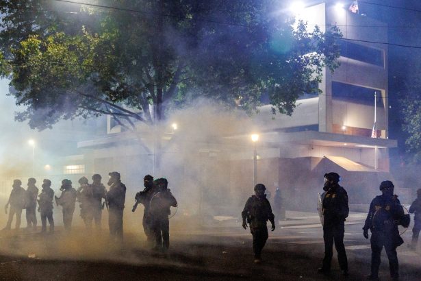 Trump Envía Tropas a Portland para Combatir el ‘Terrorismo Interno