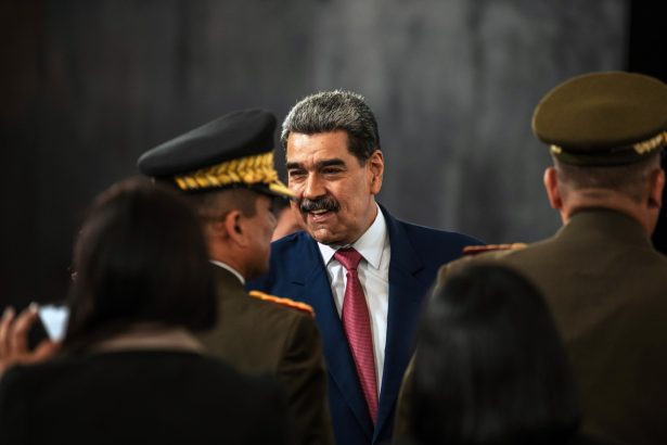 Consejeros de Trump impulsan plan para derrocar a Maduro en Venezuela