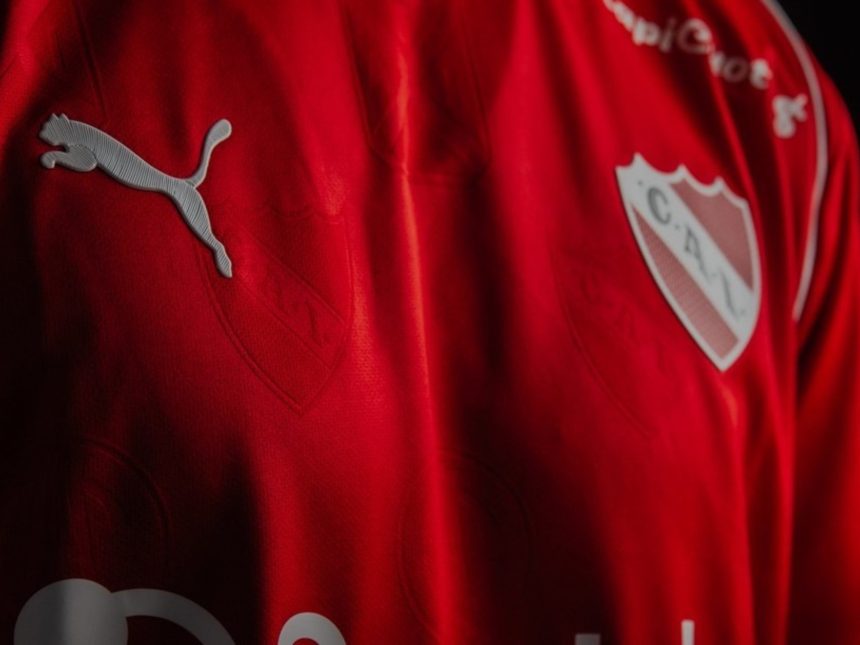 Independiente resuelve la polémica: Puma se queda tras amenazas a Atomik
